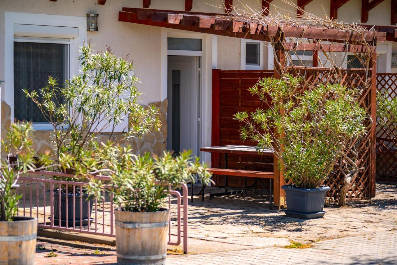 Pelso Apartman Zamárdi Esterno foto